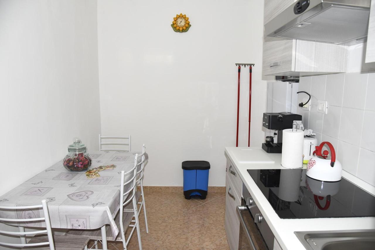 Апартаменты Katiuscia'S Little Corner Специя Экстерьер фото